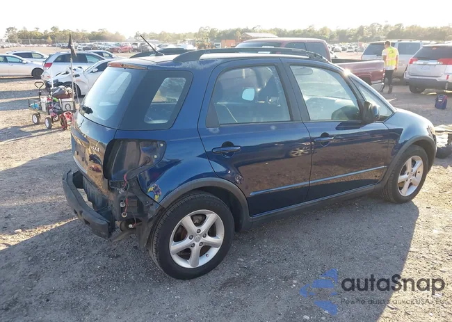 JS2YA413585102110: 43695303