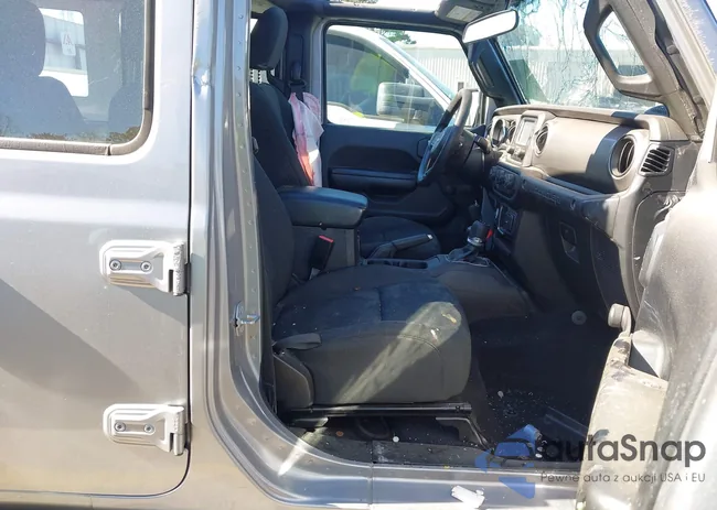 1C4HJXDN9MW677596: 43695304