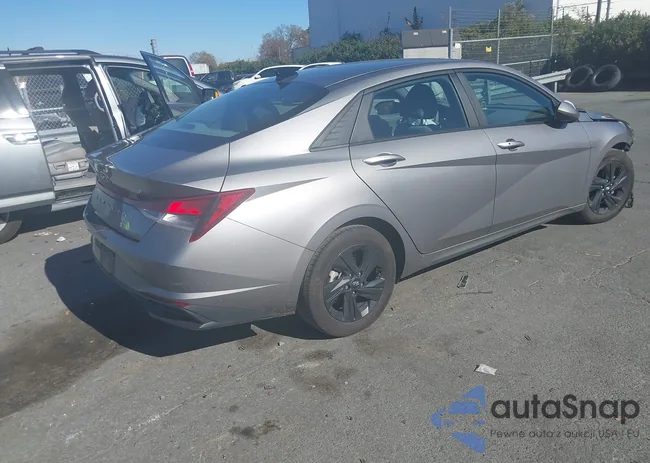 KMHLM4AG3PU395844: 43695400