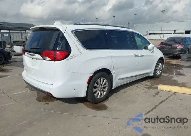 2C4RC1BG6KR593077: 43695485