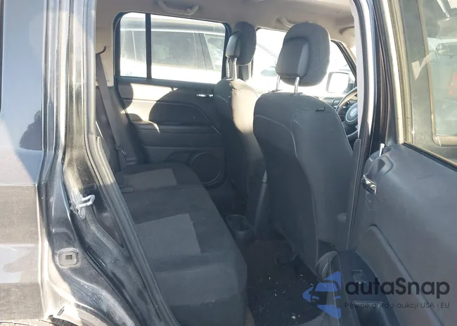 1C4NJPBA4ED641167: 43695505