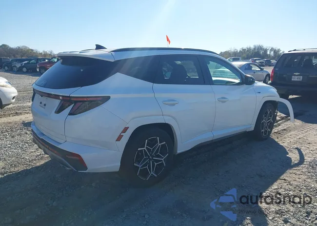 KM8JF3AE1NU121940: 43695569