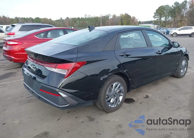 KMHLM4DG2RU769018: 43695592