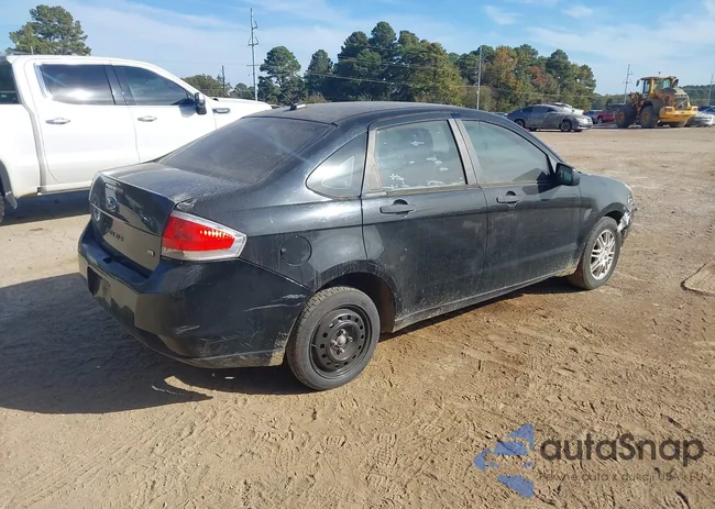 1FAHP3FNXAW268979: 43694759