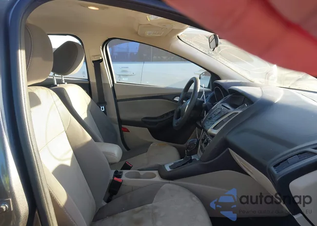 1FADP3F26EL202764: 43694779