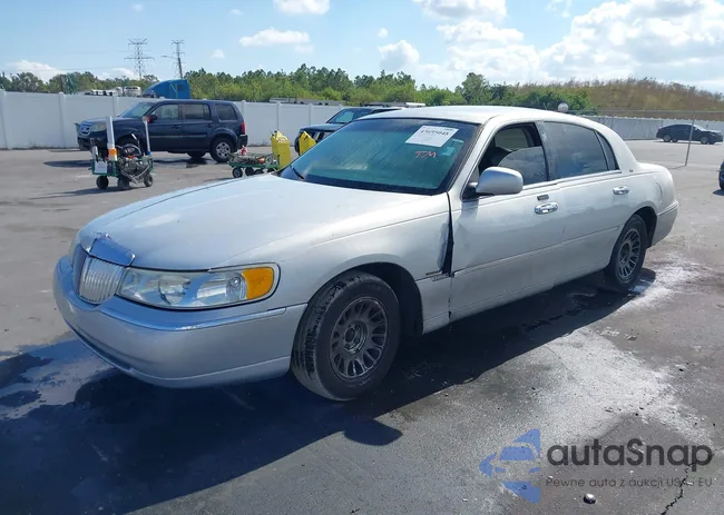 1LNHM83W92Y653271: 43695048