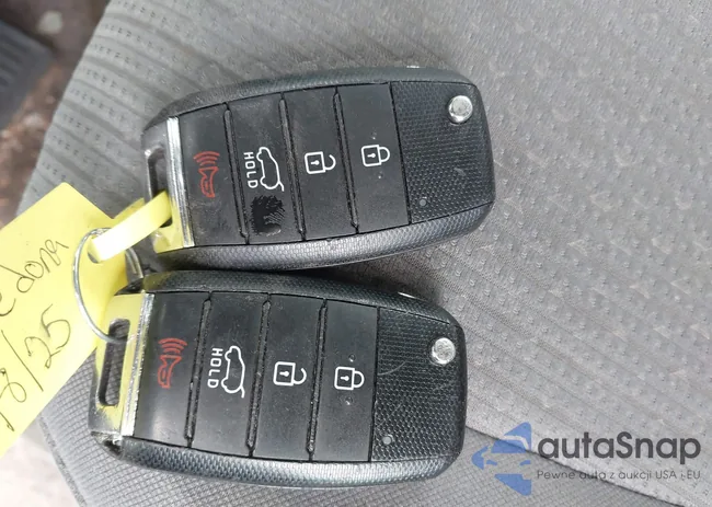 KNDMB5C15G6168396: 43695050