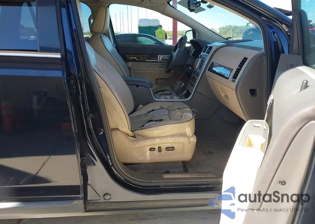 2LMDU68C58BJ28722: 43695070