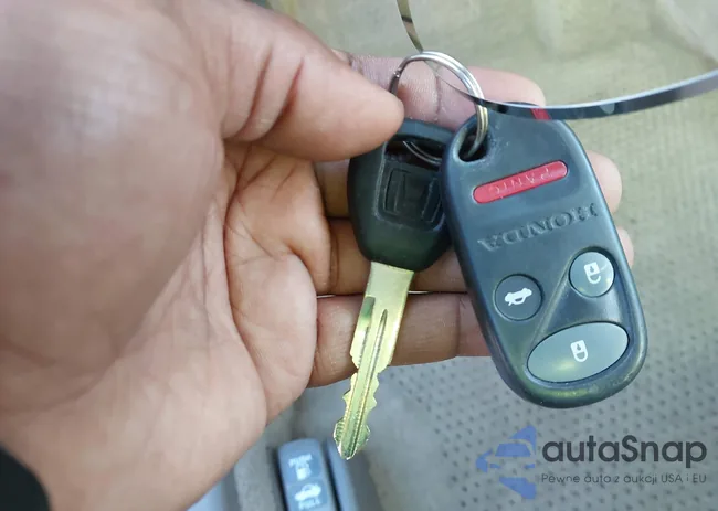 1HGCG56681A136925: 43696162