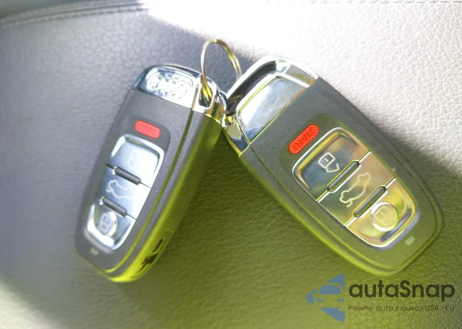 WA1LFAFP2BA071083: 43696171