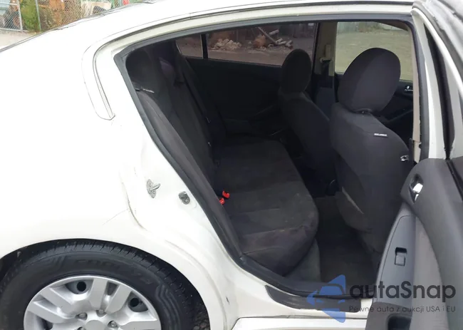 1N4AL2AP5CC234775: 43696182