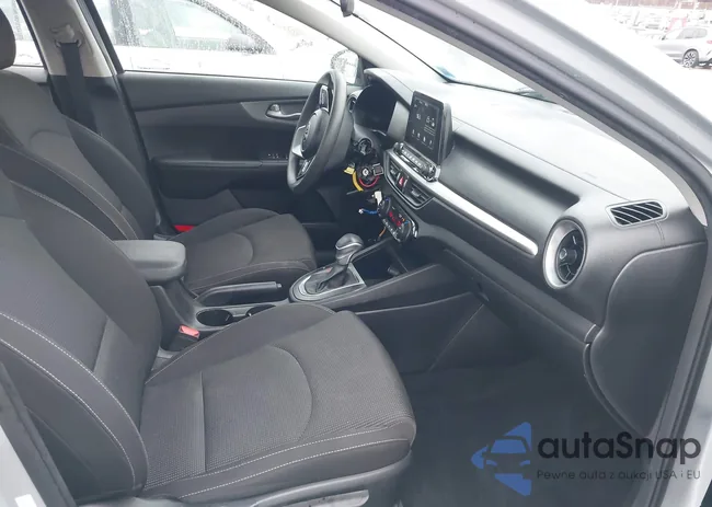 3KPF24AD7KE062714: 43696200