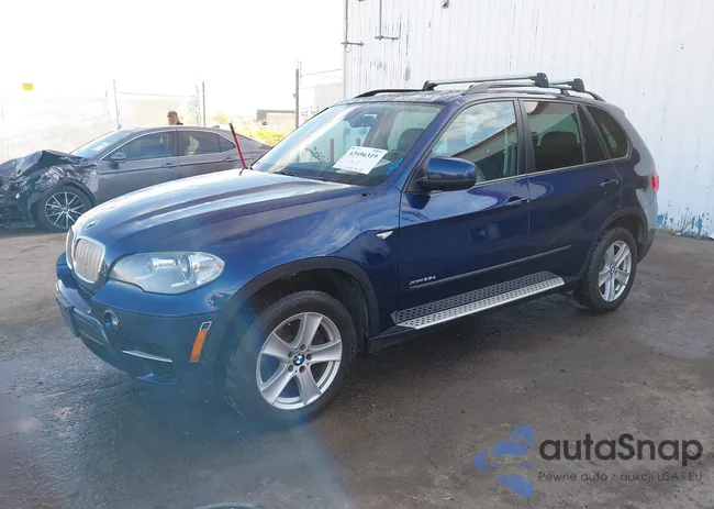 5UXZW0C53CL670608: 43696319