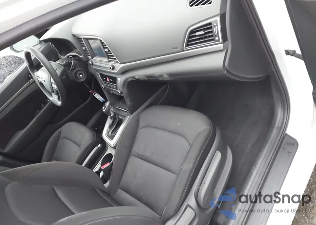 5NPD84LF1JH217823: 43696358