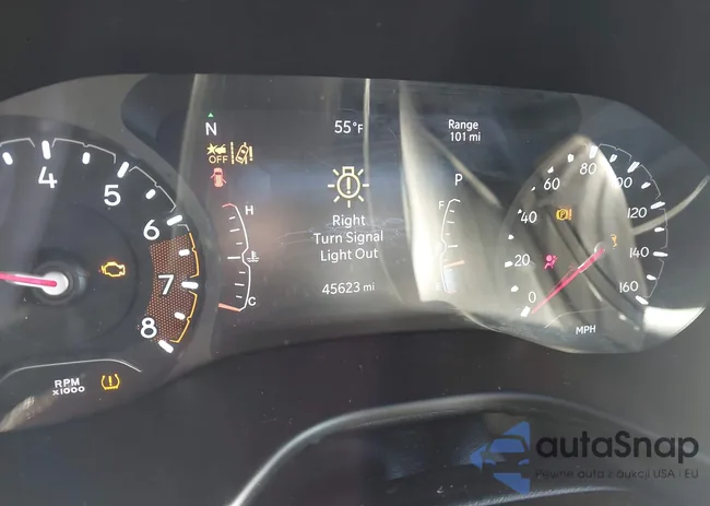 3C4NJDBN8RT100723: 43696426