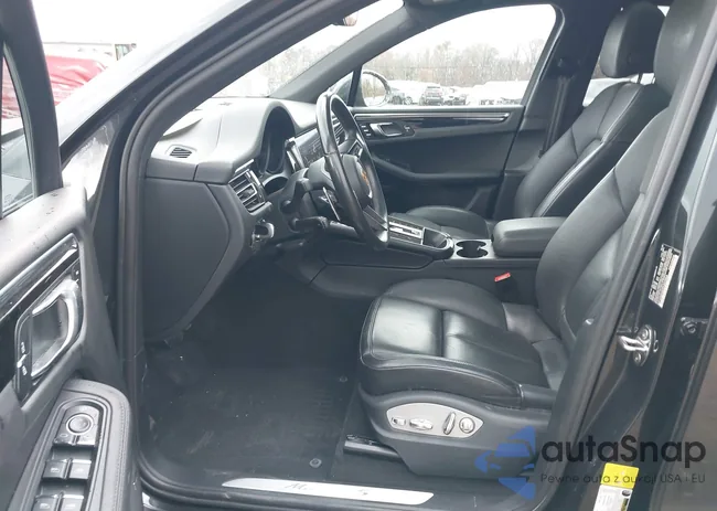 WP1AG2A50PLB37064: 43696504