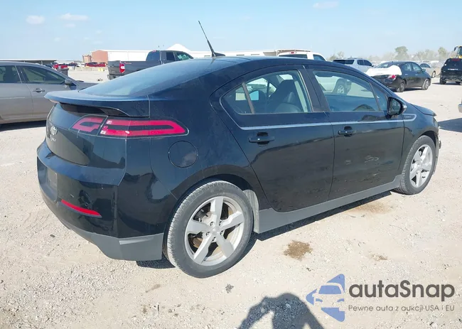 1G1RD6E46DU144685: 43695780