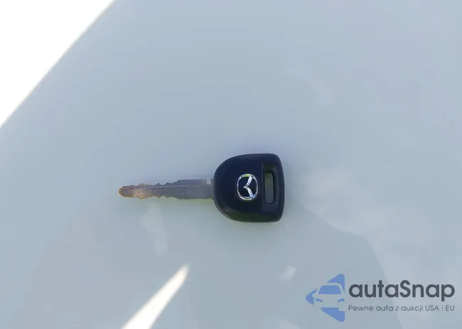 JM1BL1UF8B1424222: 43695801