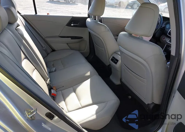 1HGCR3F87EA000260: 43695896