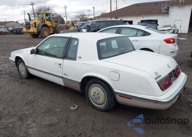 1G4EZ13L3MU412043: 43695975