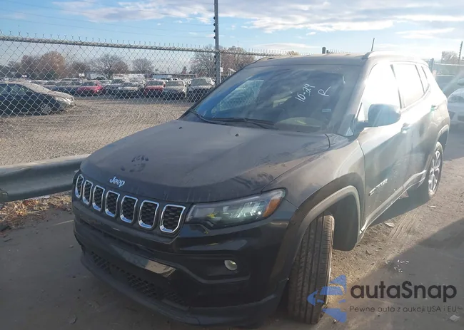 3C4NJDBN0RT111358: 43696077