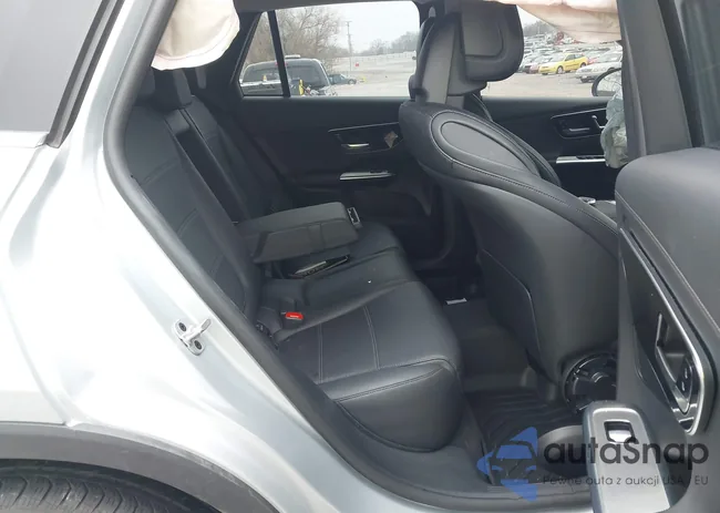 W1NKM4HB4PU033959: 43697459