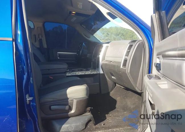 1C6RR6LT0FS500928: 43697539