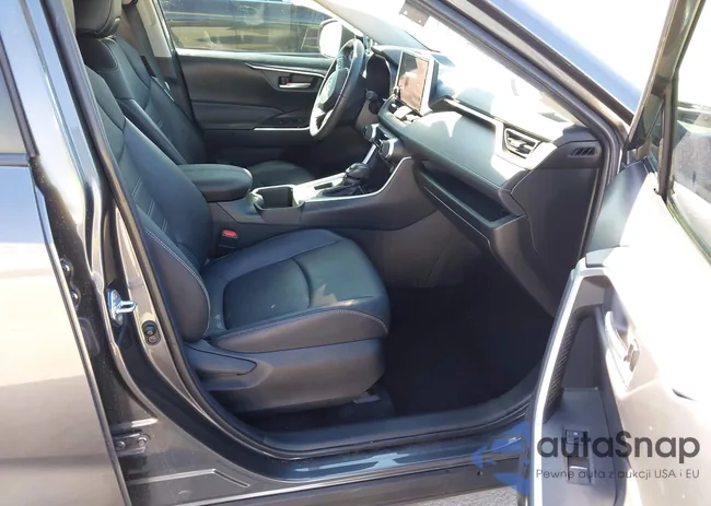 2T3C1RFV8PC218423: 43697663