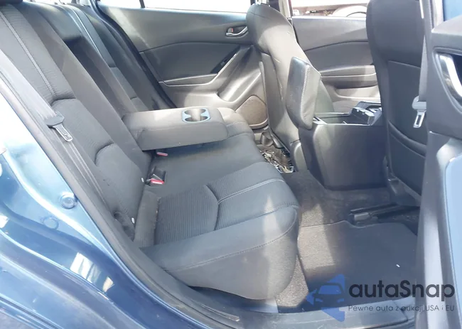 3MZBN1U74JM180800: 43697668