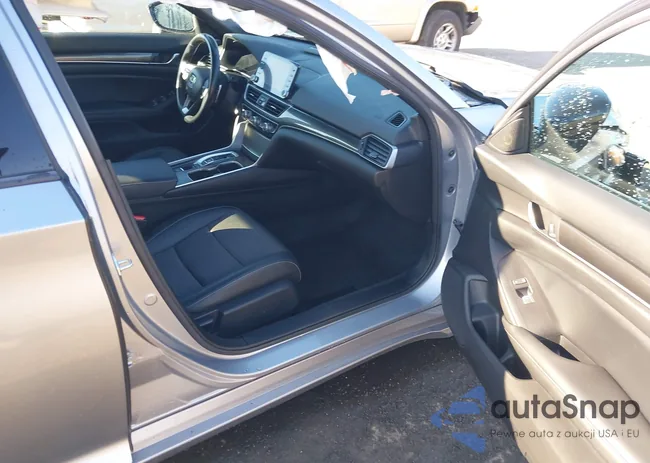 1HGCV2F33NA001710: 43696730