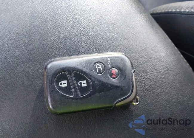 2T2BK1BA8BC100267: 43696772