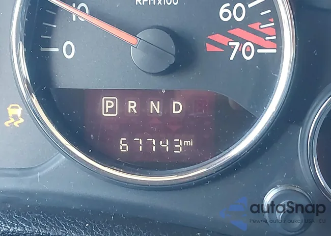 1C4BJWFG0GL325186: 43696884