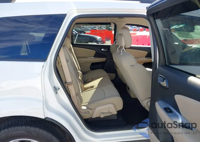 3C4PDCBG0FT747415: 43697007