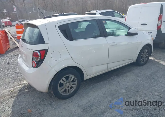 1G1JC6SH2G4104471: 43697009