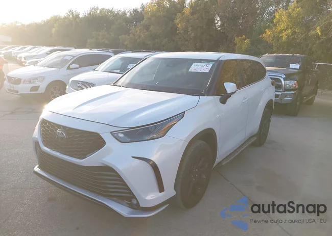 5TDCZRAHXNS117052: 43698131