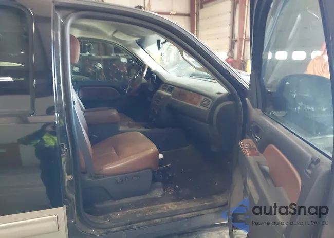 3GTP2WE7XDG176329: 43698180