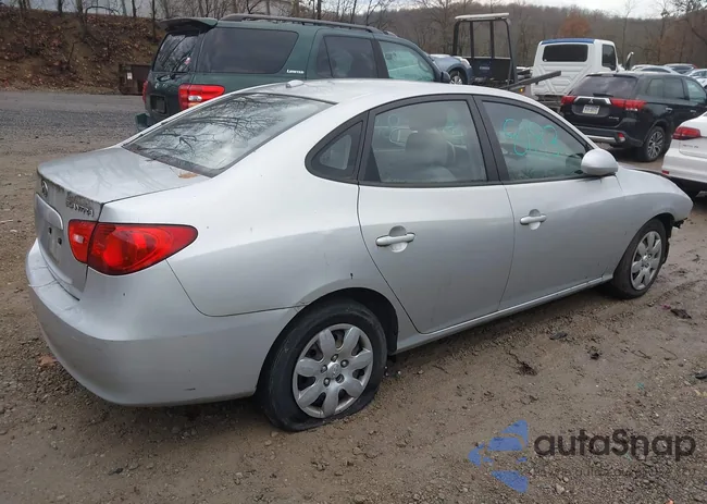 KMHDU46DX8U280386: 43698183