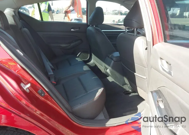 1N4BL4CV6RN305717: 43698188