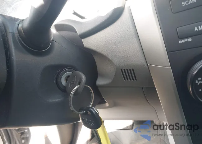 2T1BU4EE0BC725809: 43698301