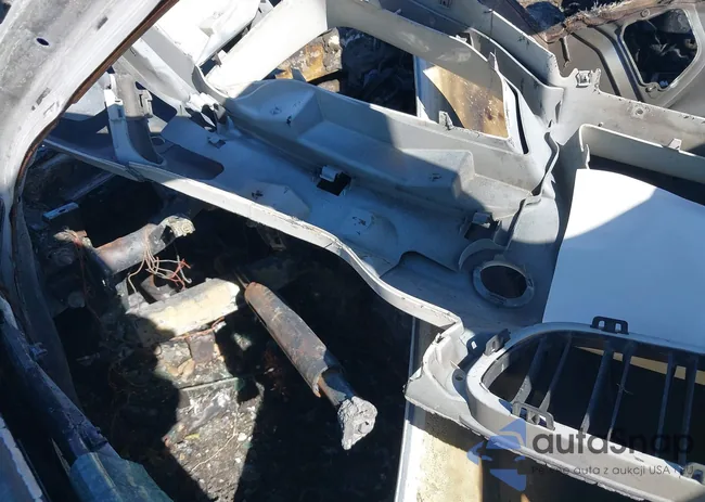 WBS3R9C55FK332505: 43698307