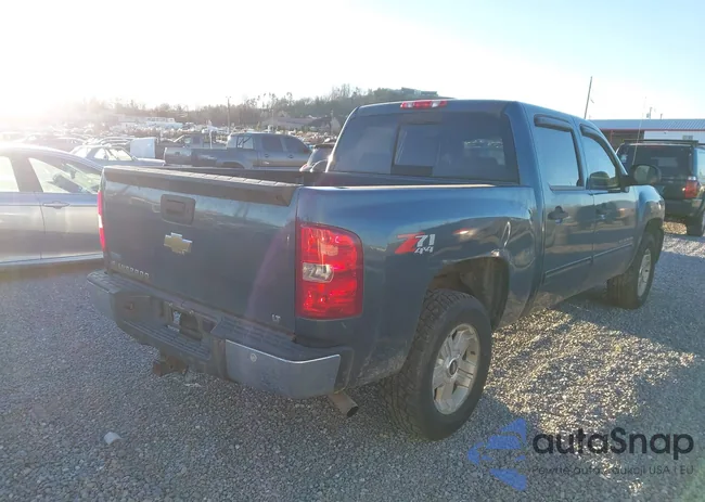 1GCPKSE34BF216439: 43698357