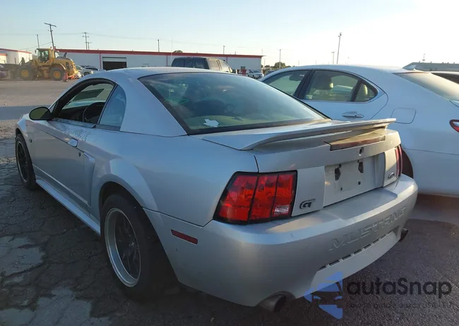 1FAFP42X7YF219267: 43698532