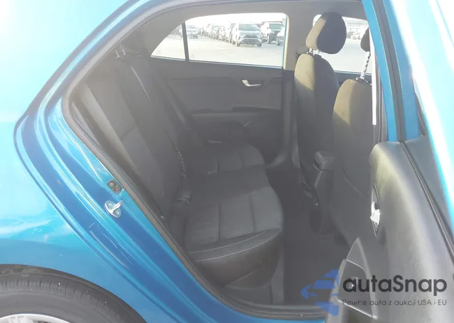 3KPA25AD5PE580103: 43698546