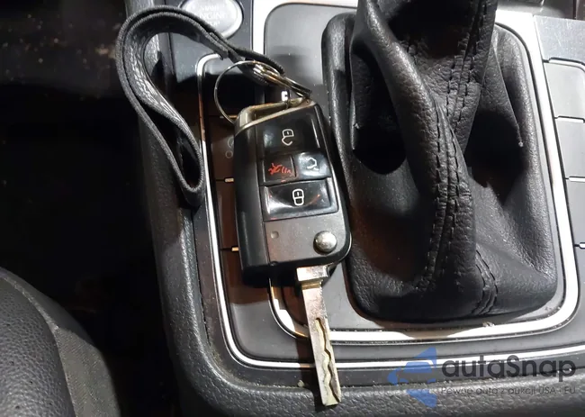 3VWG57AU7LM001154: 43698670