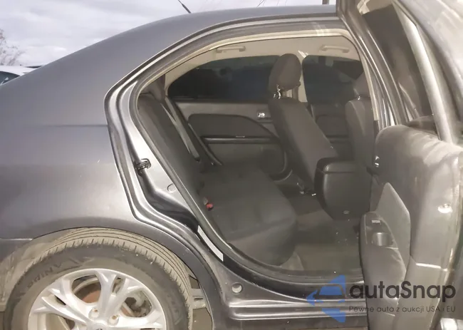 3FAHP0HA9CR401956: 43697751