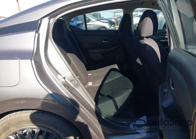 3N1AB8BV4MY262284: 43697992