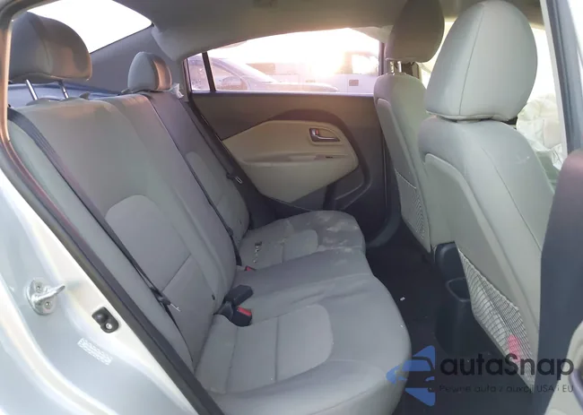 KNADM4A3XH6071380: 43699105