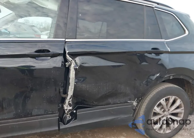 3VV2B7AX2KM082001: 43699120