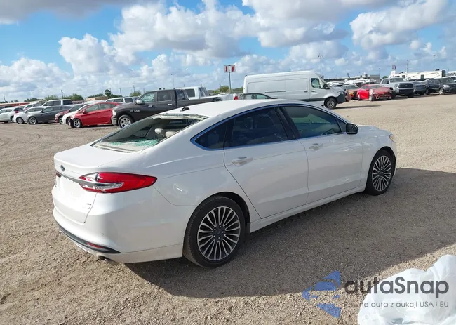 3FA6P0HD9JR240149: 43699670