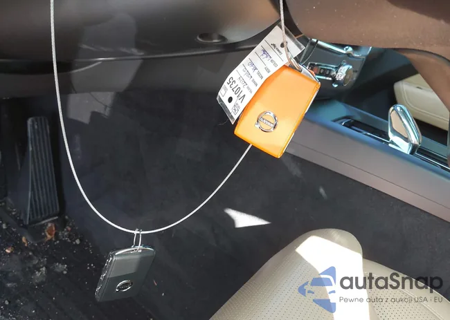 YV4L12RMXR1792108: 43698698